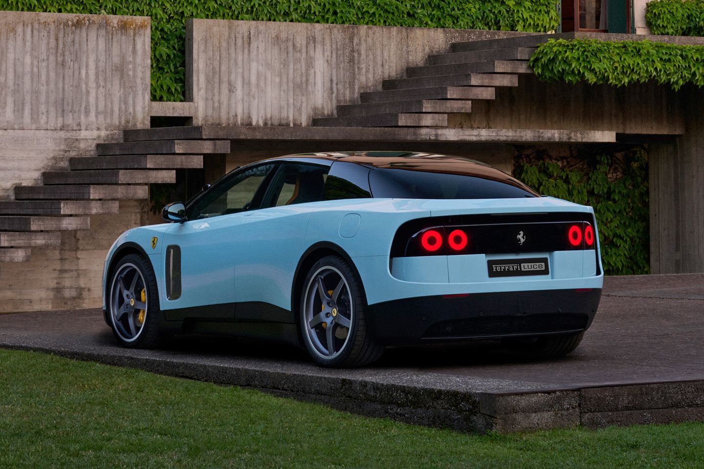 Ferrari Luce: Elektrikli Dönüm Noktası, Lüks ve Performansı Birleştiriyor