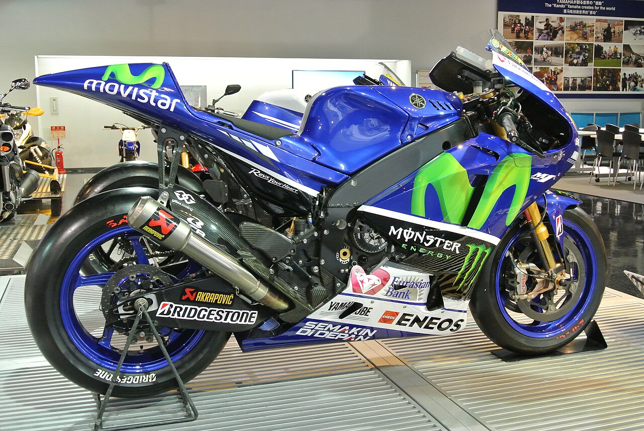 Yamaha YZR-M1 2002-