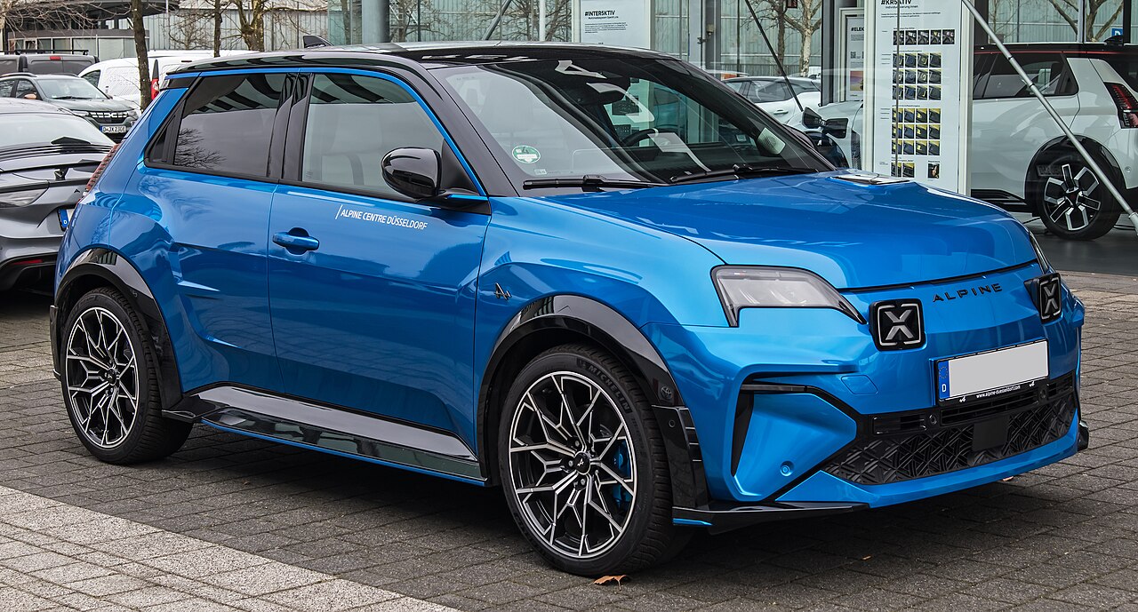 Renault 5 E-Tech 2024 – Present