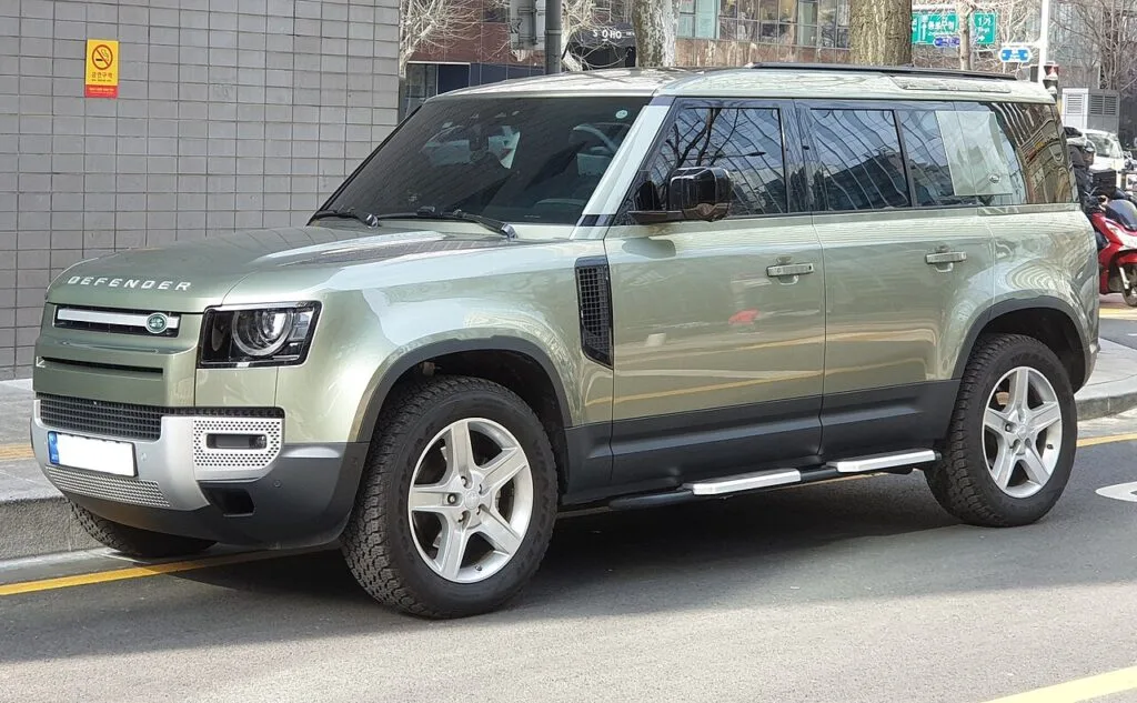 Land Rover Defender (L663)