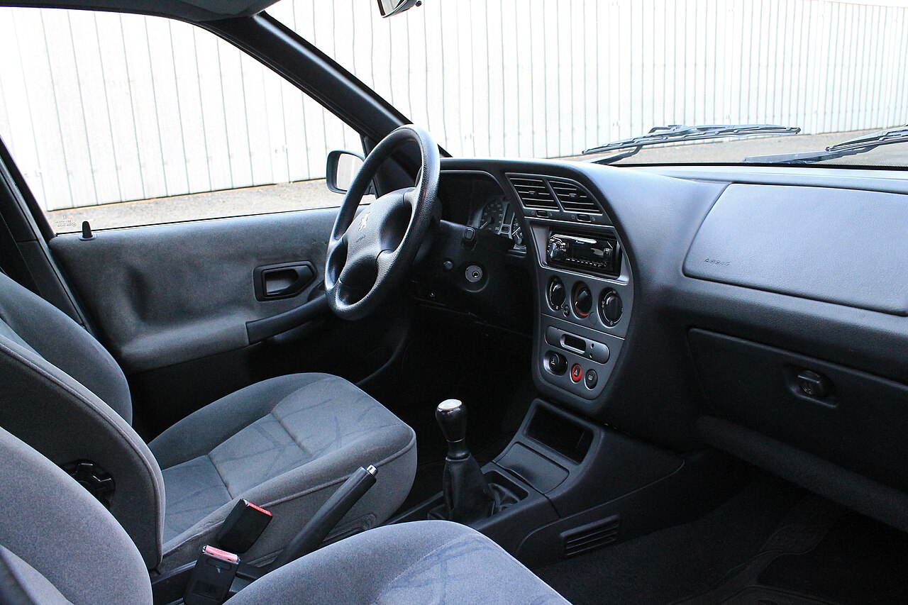 Peugeot 306