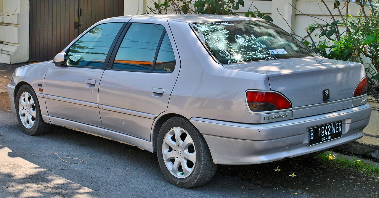 Peugeot 306