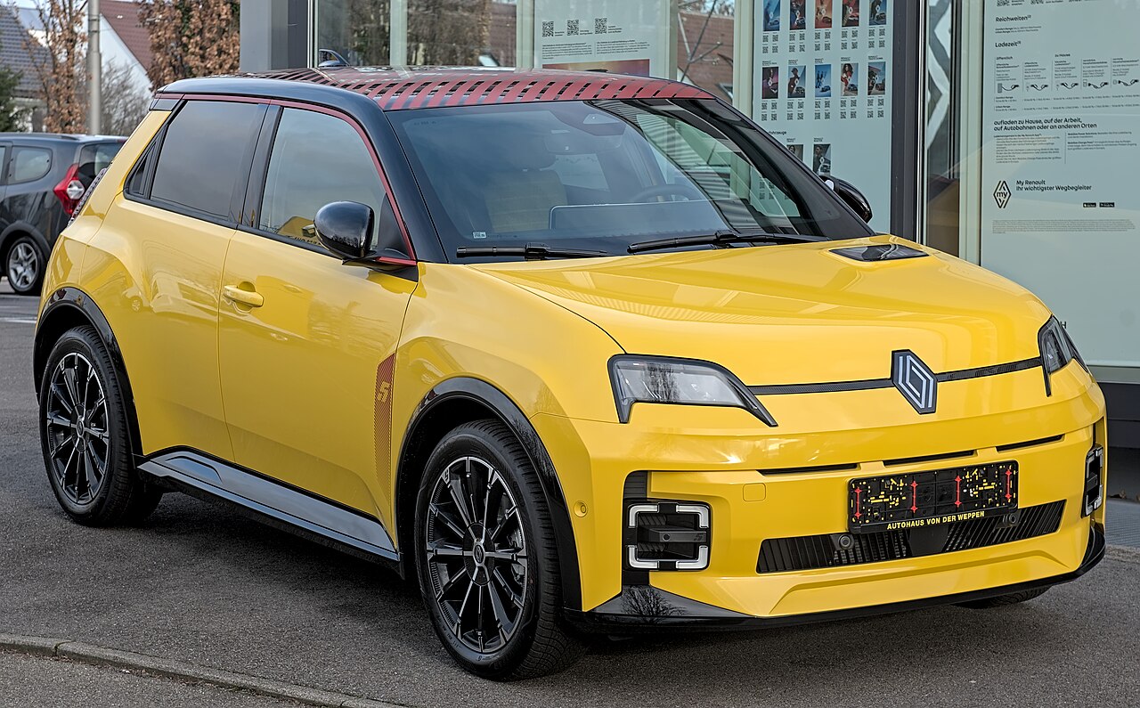 Renault 5 E-Tech 2024 – Present