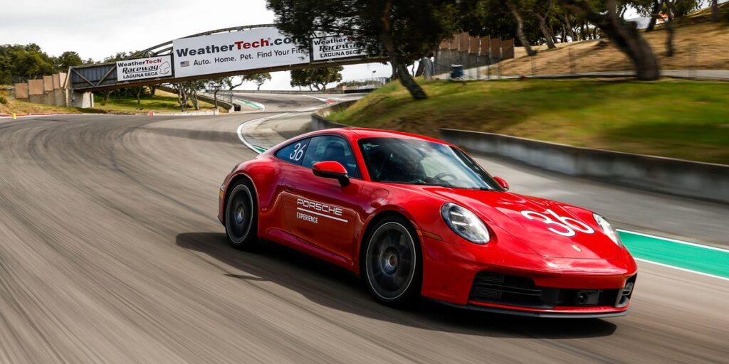 Porsche 911 ile Laguna Seca Pistinde Unutulmaz Deneyim