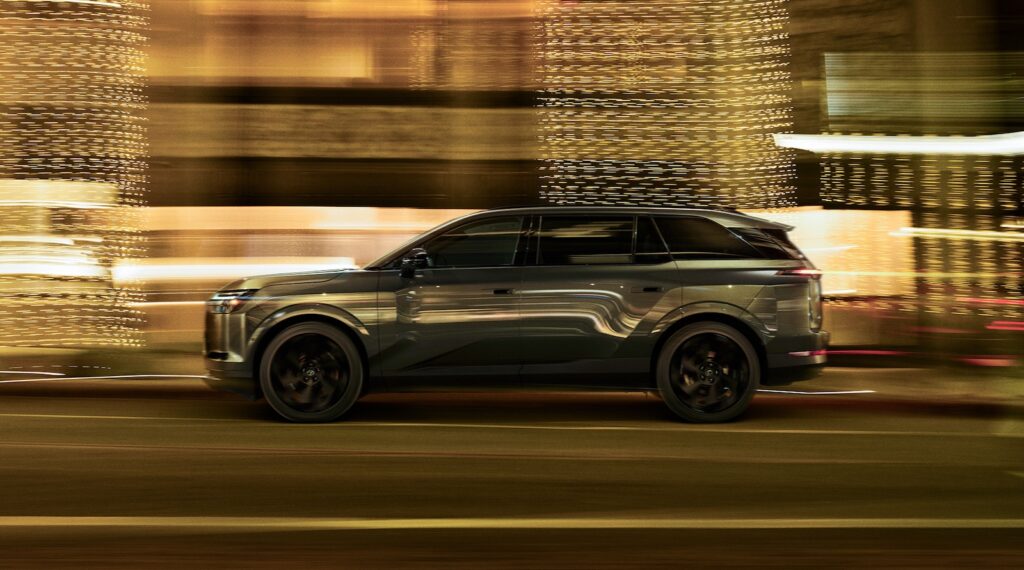 Lexus, Yeni Üç Koltuklu Elektrikli SUV’si ‘TZ’i Tanıtıyor: Lüks ve Performansın Buluşma Noktası