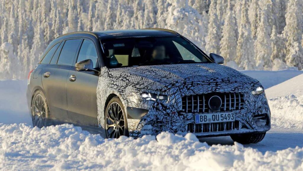 Mercedes-AMG C53: Yeni Nesil C Serisi’nin Güçlü Alternatifi Yolda