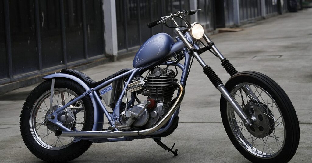 Roninsu’nun Yamaha SR400 Chopper’ı: Basit Tasarim, Büyük Etki