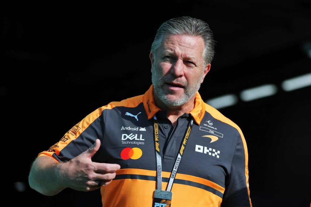 Zak Brown, F1’de Takım İttifaklarını Kısıtlamak İçin FIA’ya Çağrı Yaptı