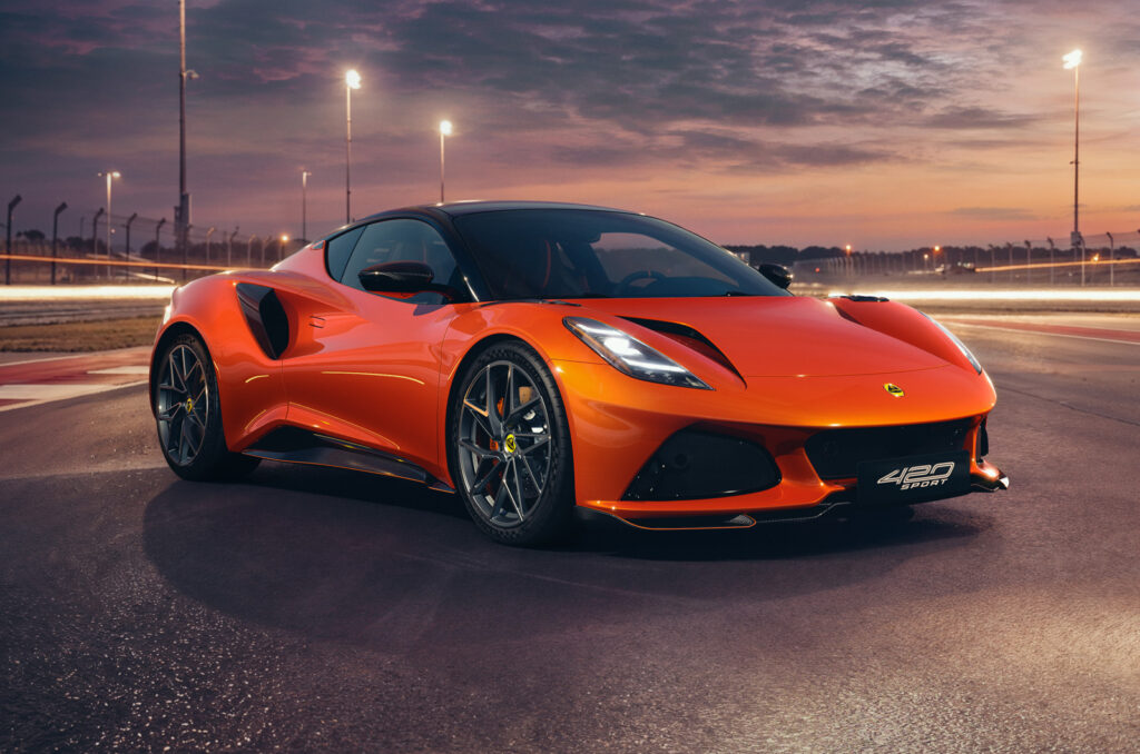 Yeni Lotus Emira 420 Sport, Agiliğini Artırarak 106 Bin Sterlin’e