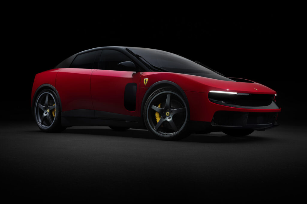 Ferrari Luce: 1036 BG’lik Elektrikli Superarac, 440 Bin Sterlin!