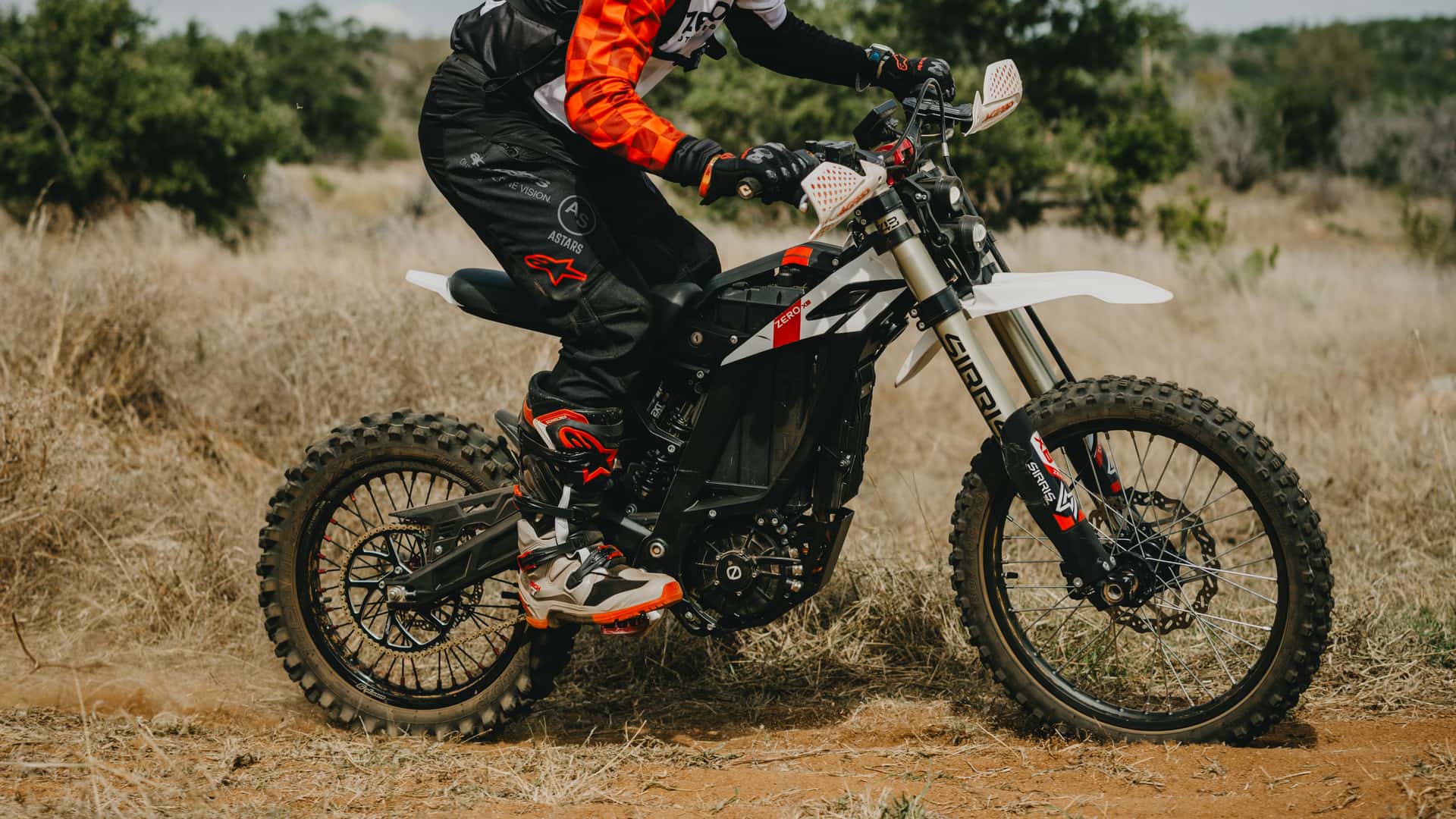 Zero Motorcycles’in Yeni Elektrikli Dirt Bisikletleri Için Sirris Süspansiyon Geliştirme
