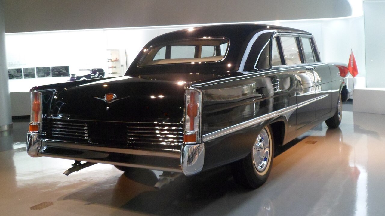 Hongqi CA72 rear