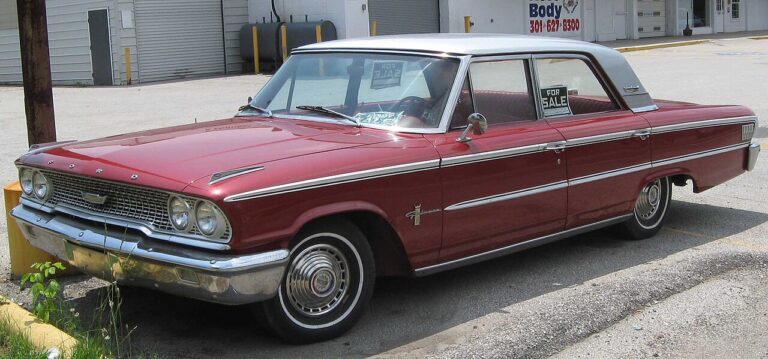 Ford Galaxie 1958–1974 (ABD), 1964–1968 (Avustralya), 1967–1983 (Brezilya)
