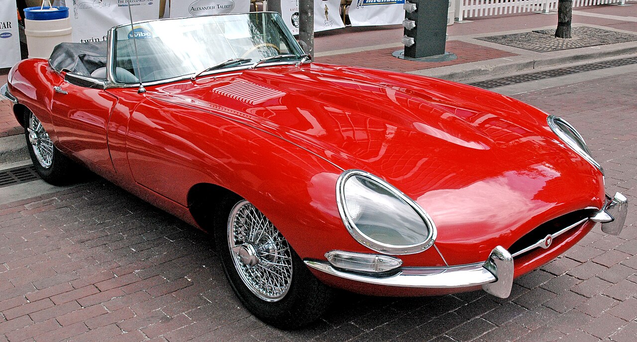 Jaguar E-Type 1961–1974