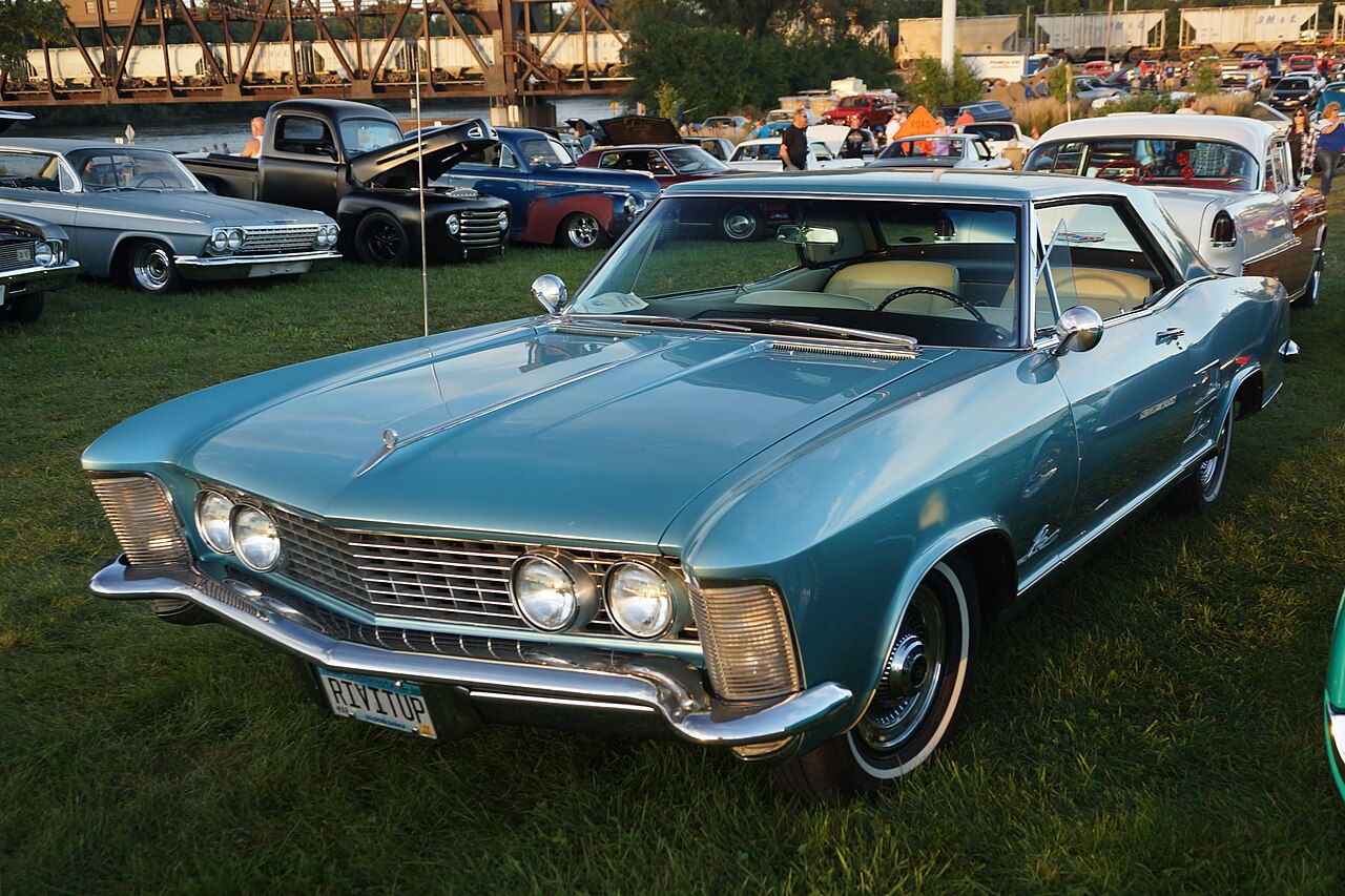 Buick Riviera 1963–1999, 1995–1999