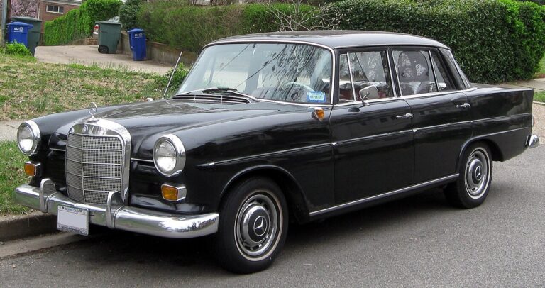 Mercedes-Benz W110 1961-1968