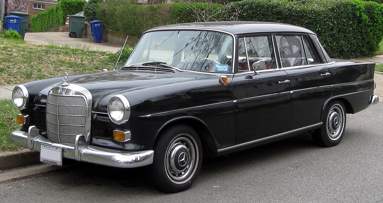 Mercedes-Benz W110 1961-1968