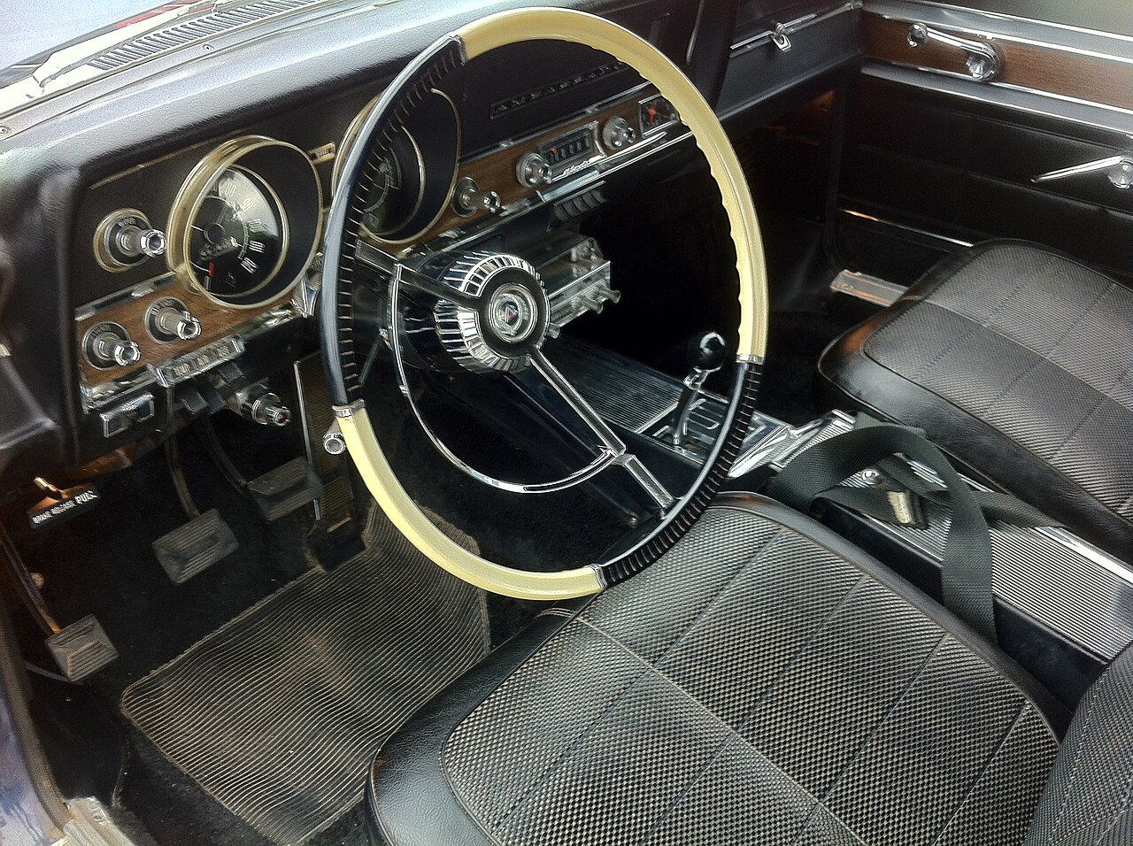 American Motors Corporation (AMC) Ambassador 1957-1974