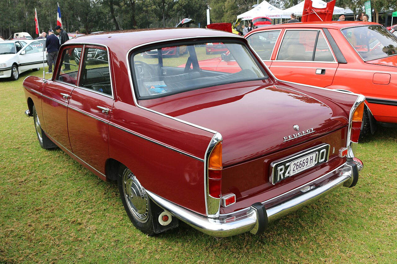Peugeot 404 1960-1975 (Avrupa) / 1960-1978 (Güney Afrika) / 1962-1980 (Arjantin) / 1965-1991 (Kenya)