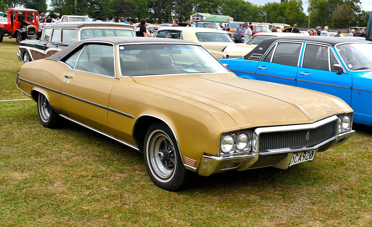Buick Riviera 1963–1999, 1995–1999