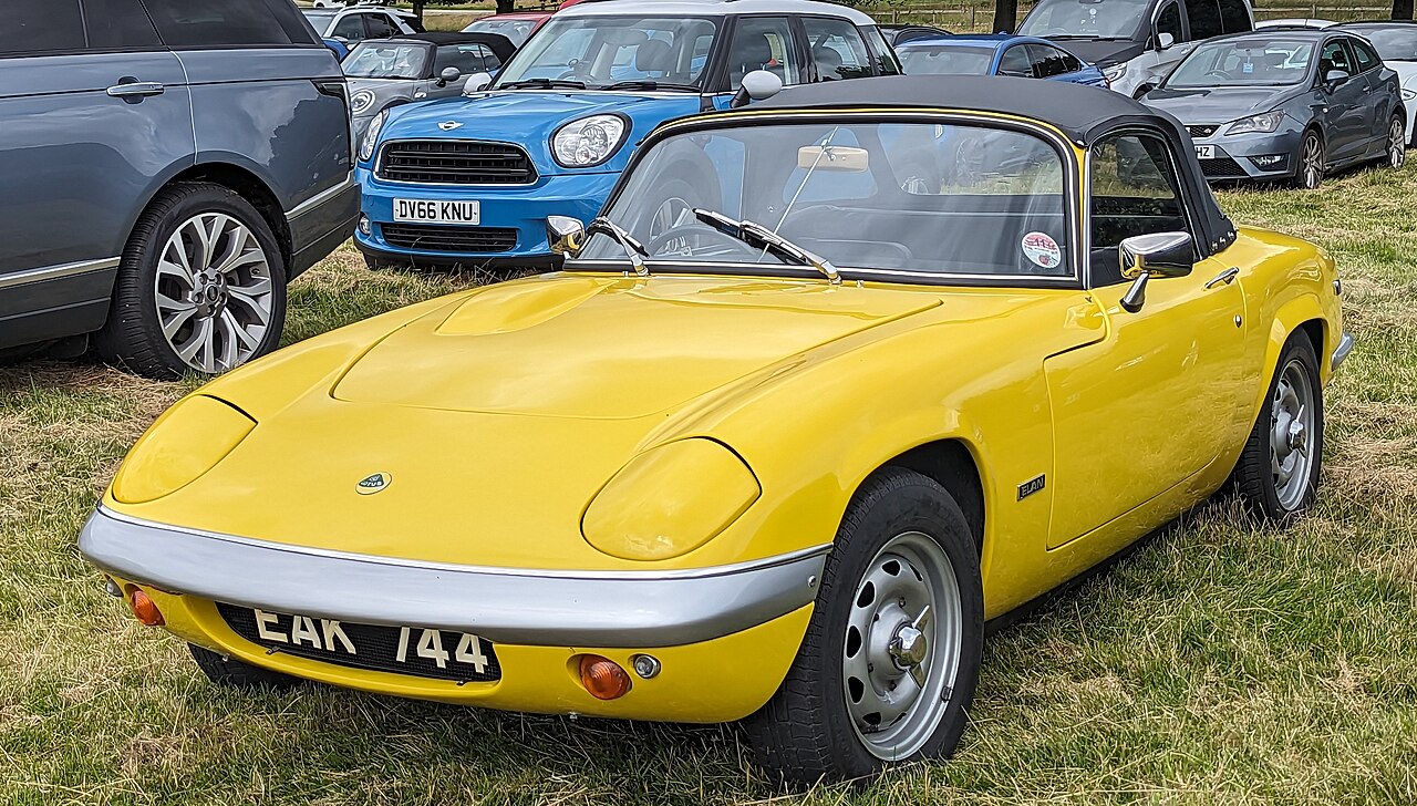 Lotus Elan 1962-1975 (ilk seri), 1989-1995 (ikinci seri)