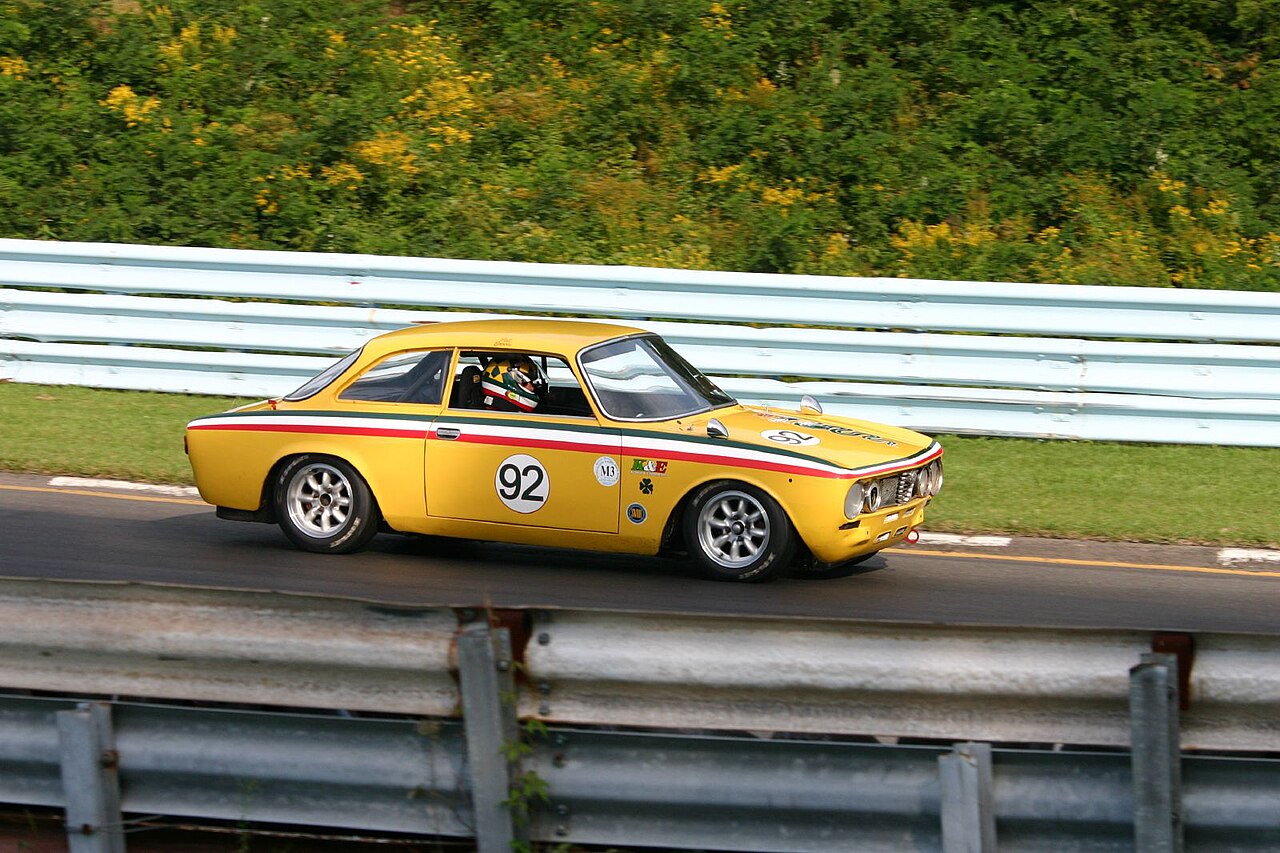 Alfa Romeo 105/115 serisi coupés 1963-1977