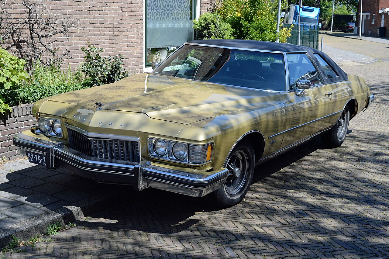 Buick Riviera 1963–1999, 1995–1999