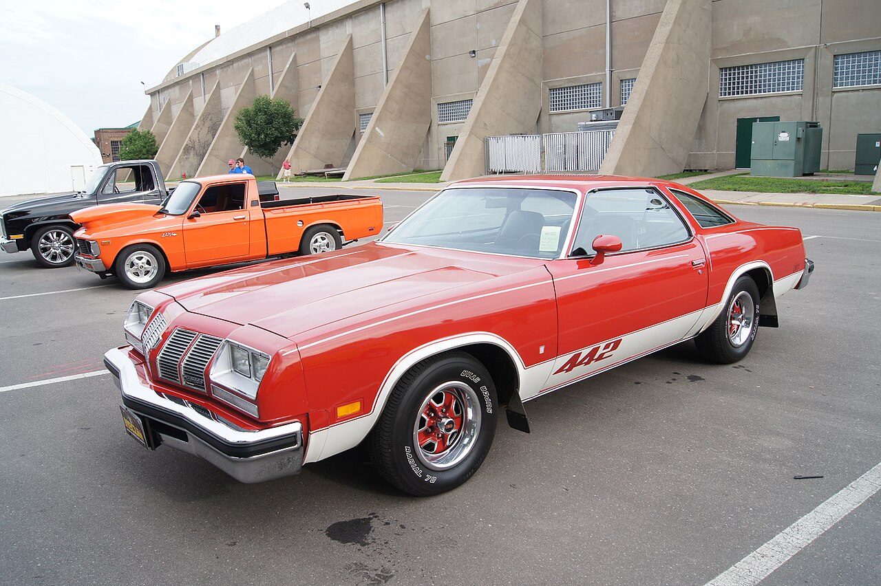 Oldsmobile Cutlass 1961–1999