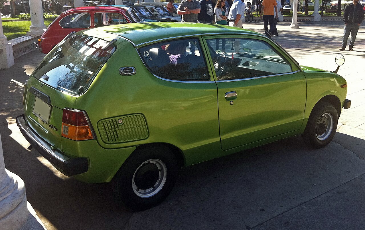 Suzuki Fronte 360 sedan 1967-1970