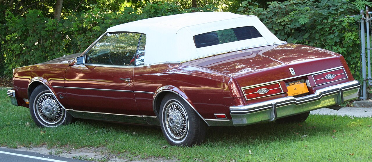 Buick Riviera 1963–1999, 1995–1999