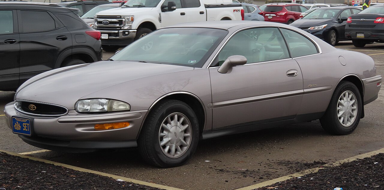 Buick Riviera 1963–1999, 1995–1999