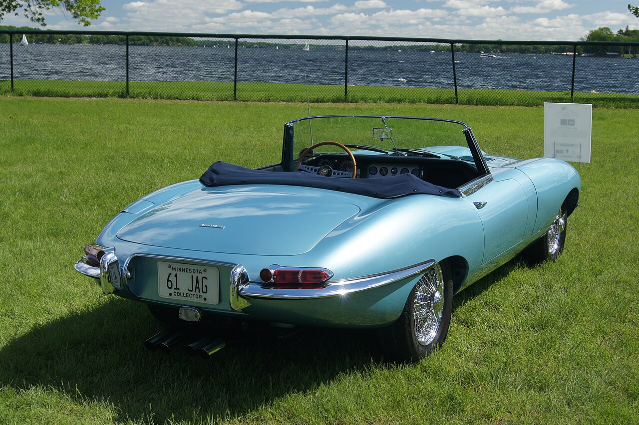 Jaguar E-Type 1961–1974