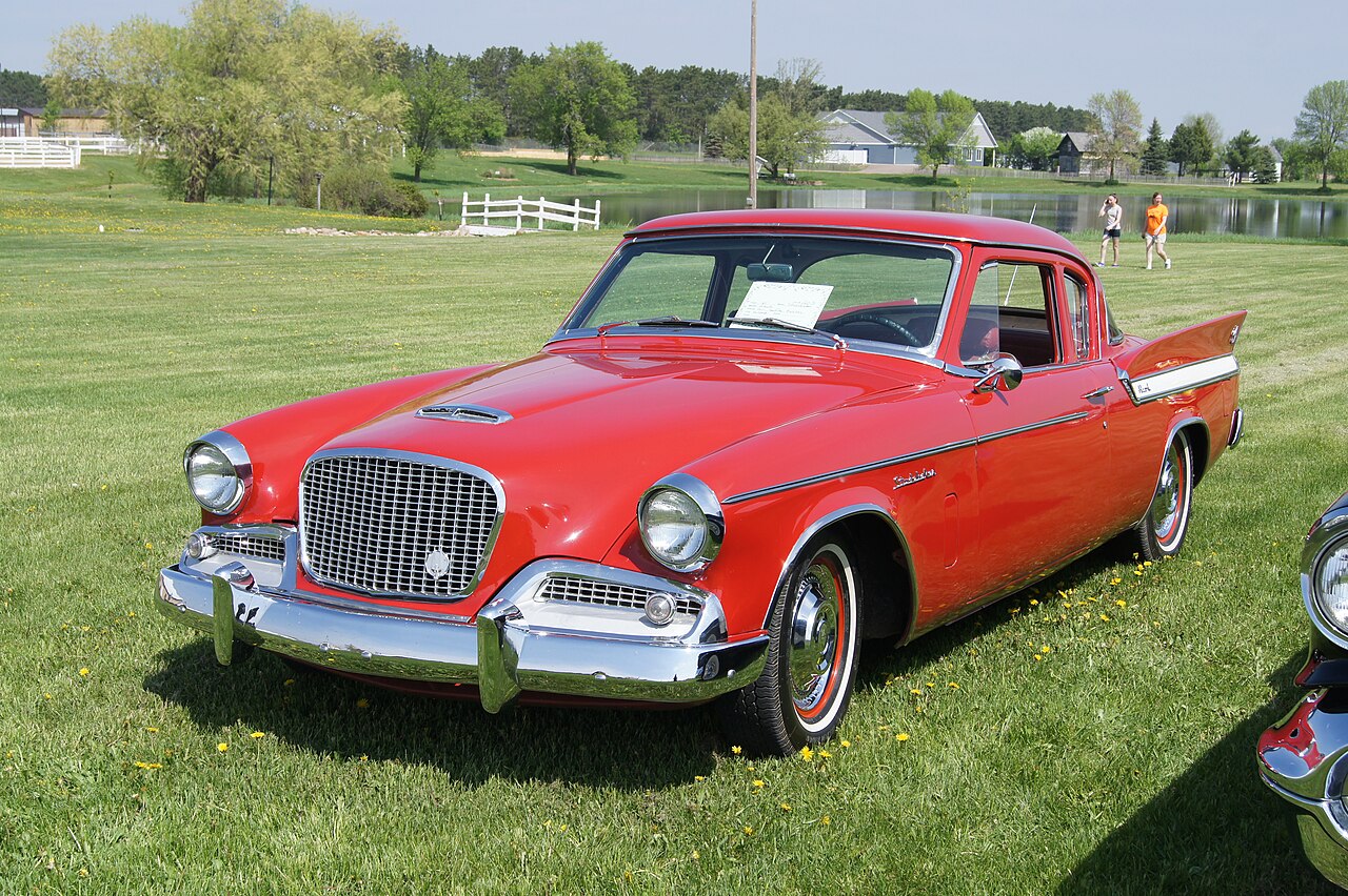 Studebaker Silver Hawk 1957-1961