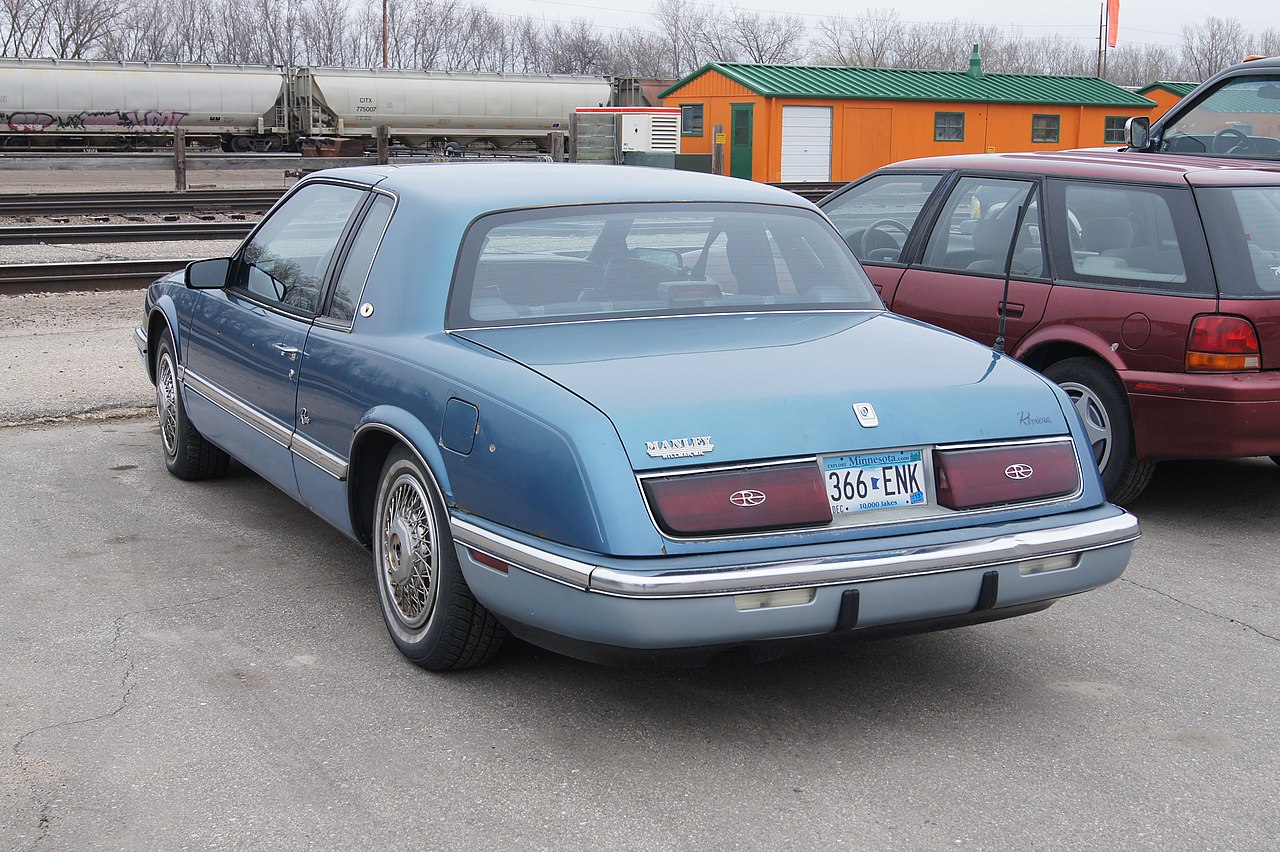 Buick Riviera 1963–1999, 1995–1999