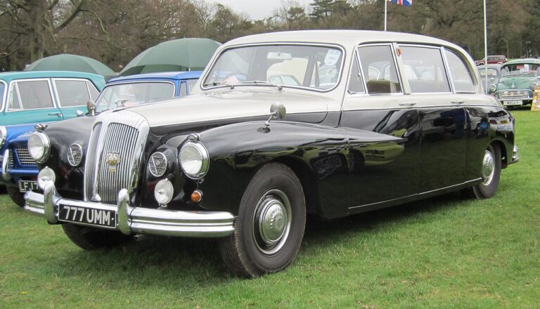 Daimler DR450 Limousine 1961–1968