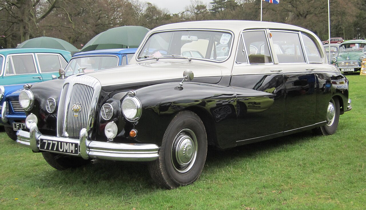Daimler DR450 Limousine 1961–1968