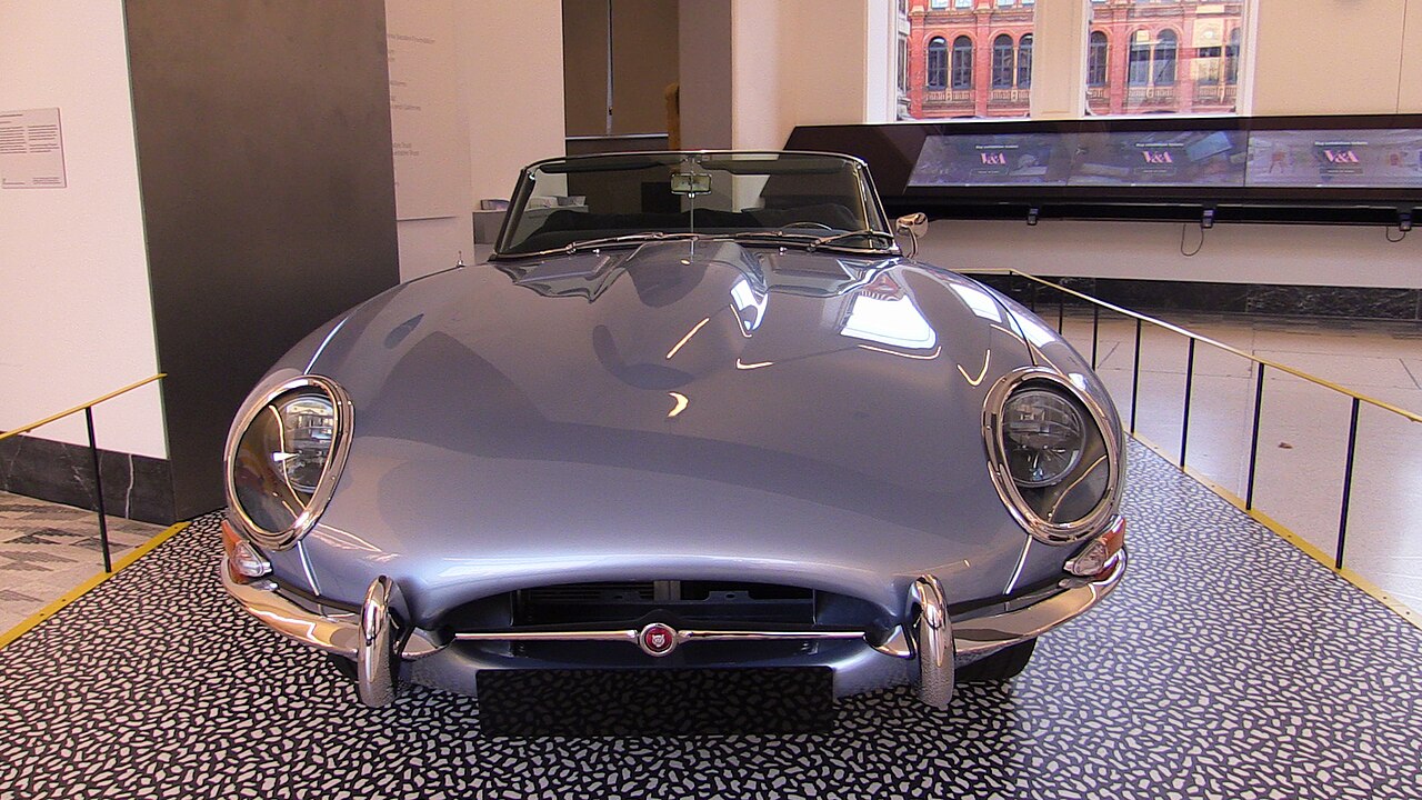 Jaguar E-Type 1961–1974