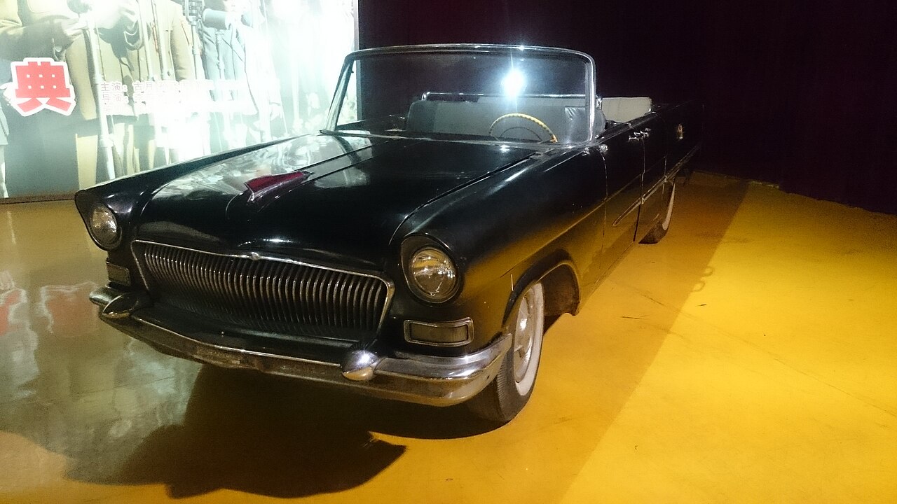 Hongqi CA72 Convertible