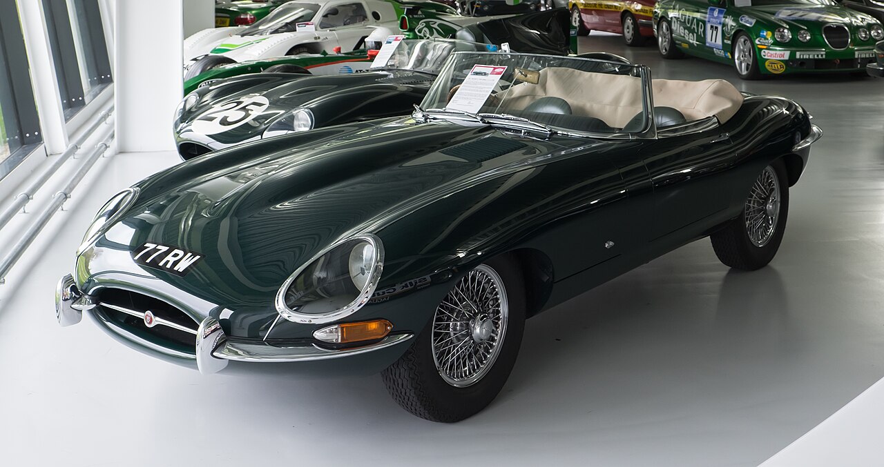Jaguar E-Type 1961–1974