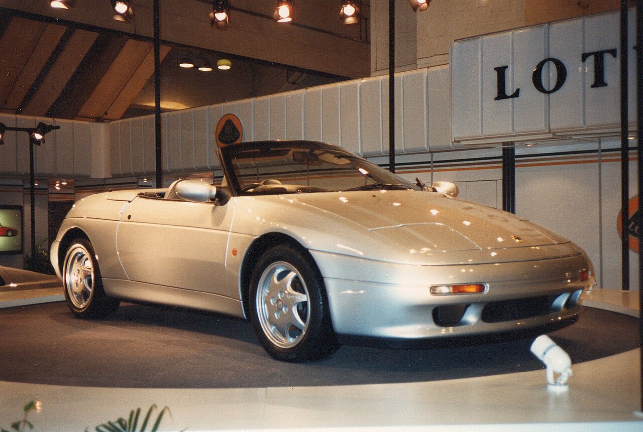 Lotus Elan 1962-1975 (ilk seri), 1989-1995 (ikinci seri)