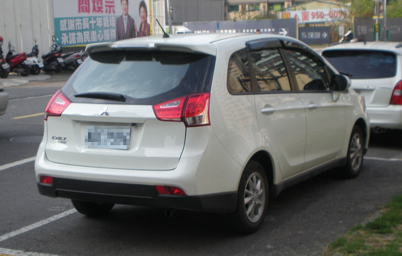 Mitsubishi Colt 1962-2025