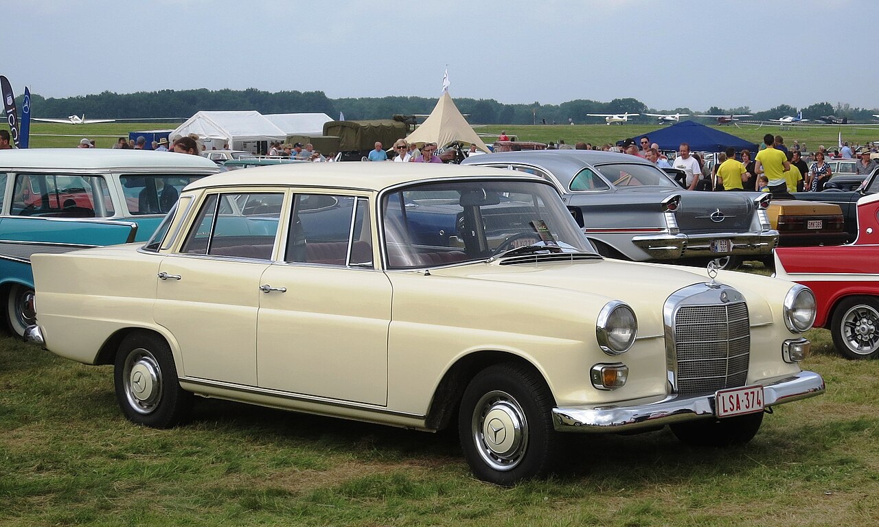 Mercedes-Benz W110 1961-1968