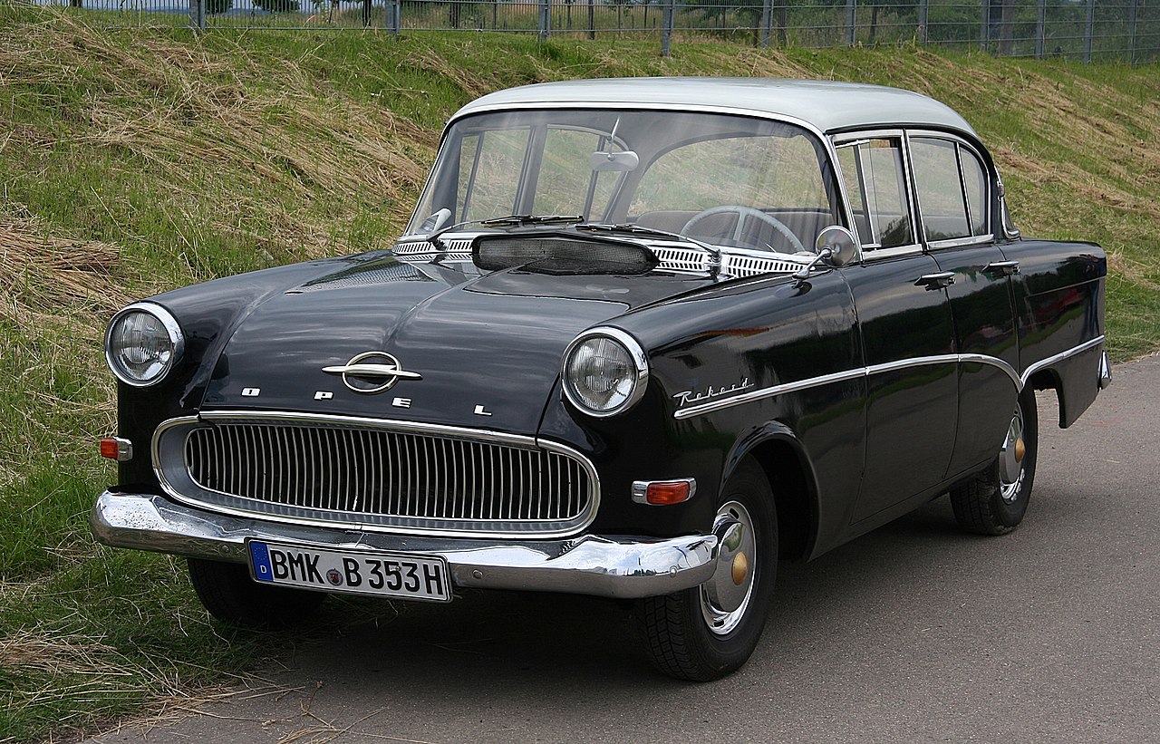 Opel Olympia Rekord / Rekord Ağustos 1957 – Temmuz 1960 (Opel 1200 için 1962'ye kadar devam etti)