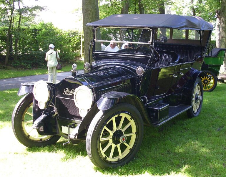 Packard Twelve 1916–1923, 1932–1939