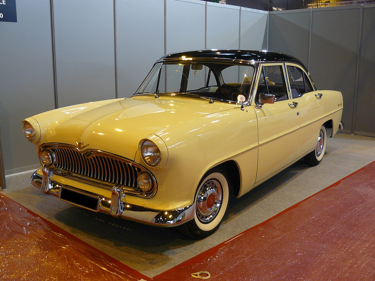 Simca Vedette 1954–1961 (Fransa), 1959–1966 (Brezilya)