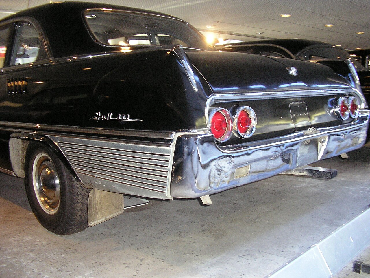 ZIL 111G, rear