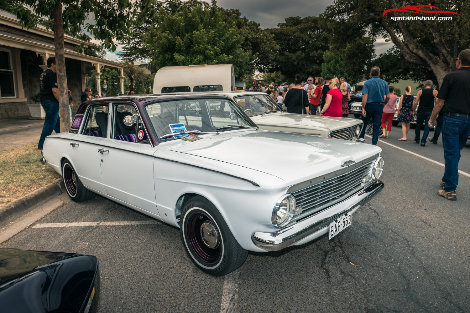 Açıklama: 1963 Chrysler VALIANT AP5 - Clunk - Shannons Club