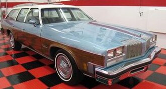Oldsmobile Vista Cruiser 1964–1977