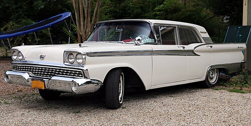 Ford Galaxie 1958-1974 (ABD) / 1964-1968 (Avustralya) / 1967-1983 (Brezilya)