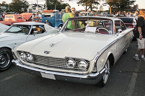 Ford Galaxie 1958-1974 (ABD) / 1964-1968 (Avustralya) / 1967-1983 (Brezilya)